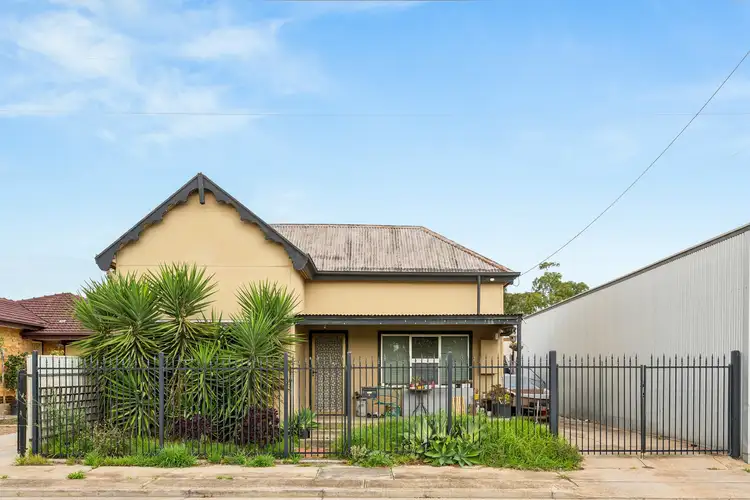 3 Saddle Street