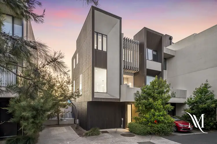 42 Kokoda Place