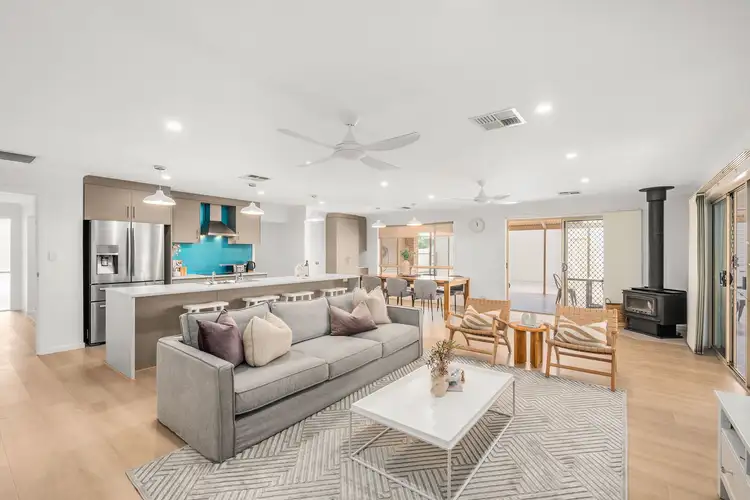 18 Tooma Drive