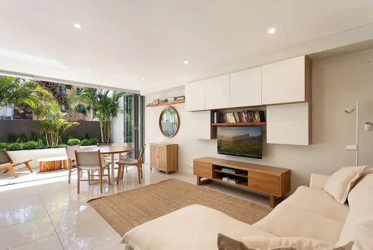 1/8 Jaques Avenue