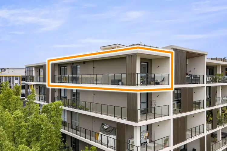 411/21 Hezlett Road