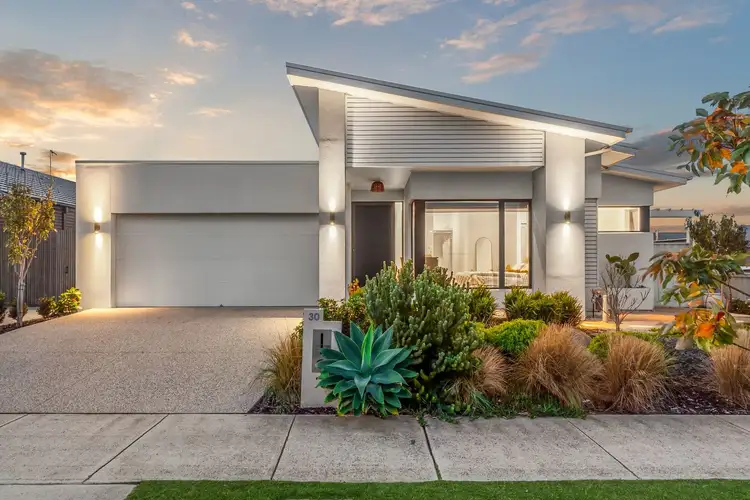 30 Grevillea Drive