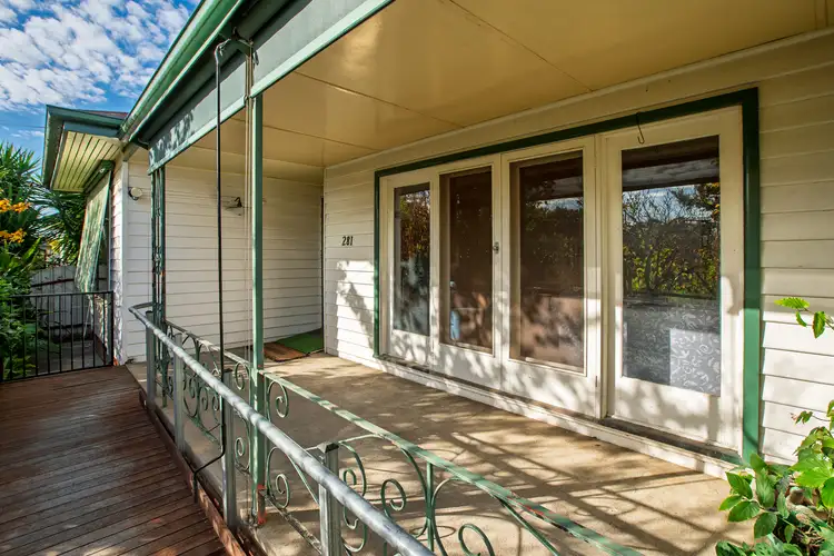 281 Tulla Street
