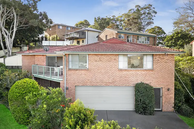 8 Elva Crescent