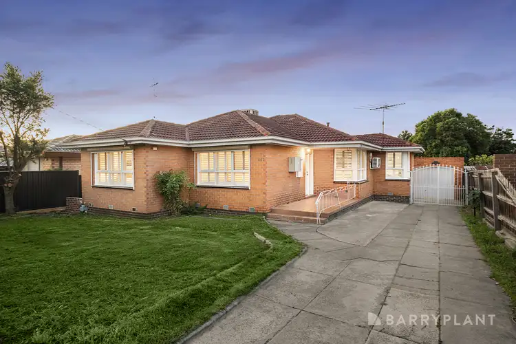 452 Grimshaw Street