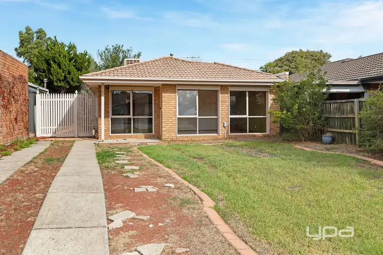 29 Flint Crescent
