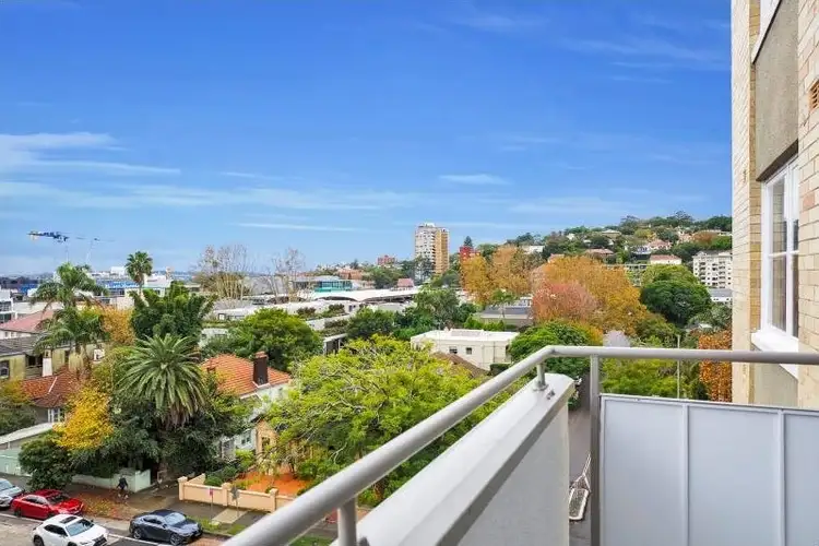 13/21 Manning Road