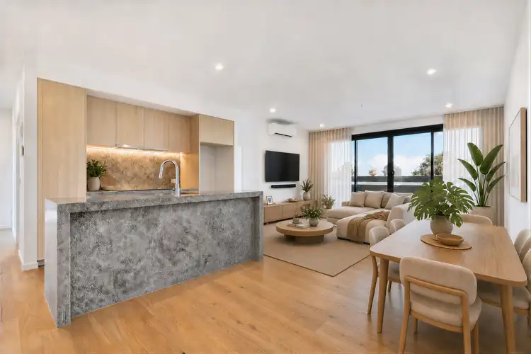 203/76 Beach Road