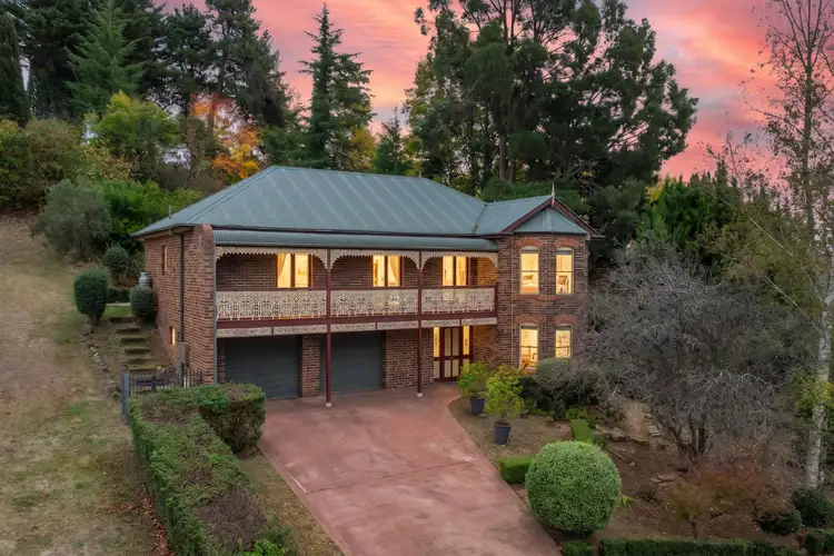 8 Napier Court, Armidale NSW 2350