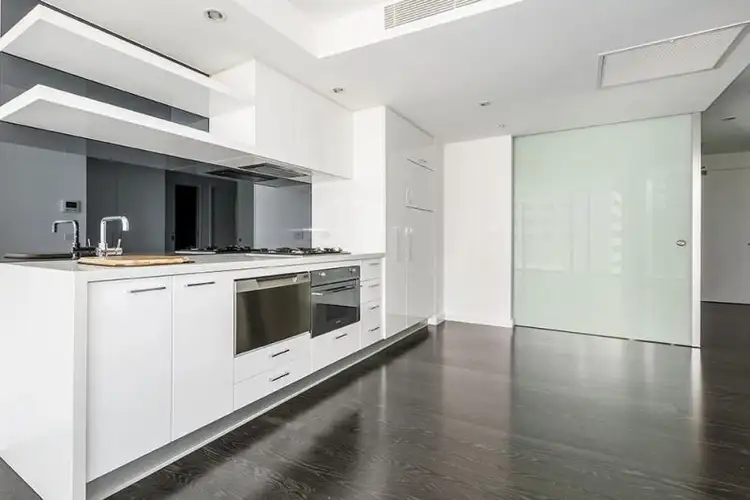 1101/338 Kings Way