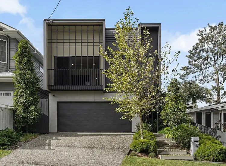 17 Walkers Drive