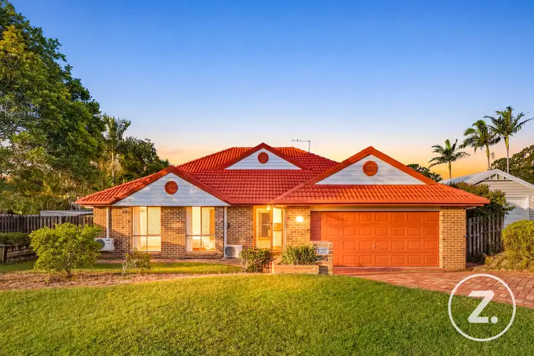 26 Wattlepark Lane