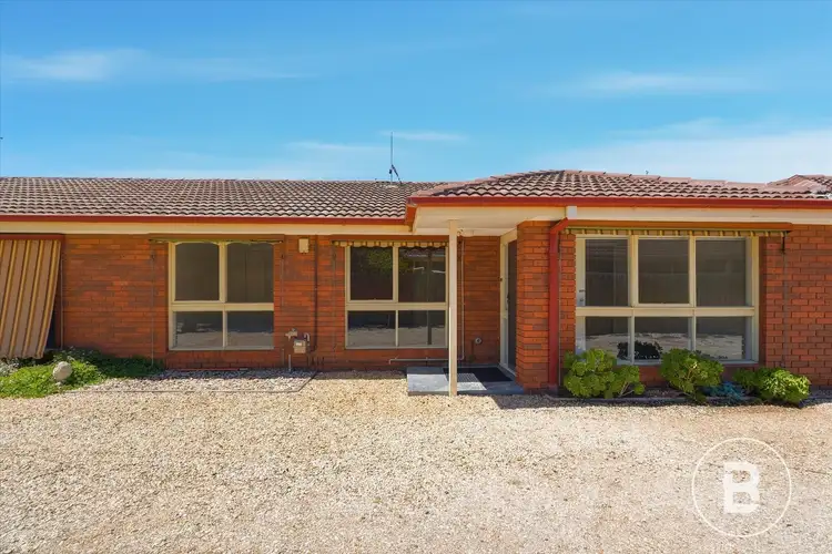 2/10 Mitchell Court