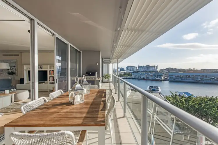 905/23 Shelley Street