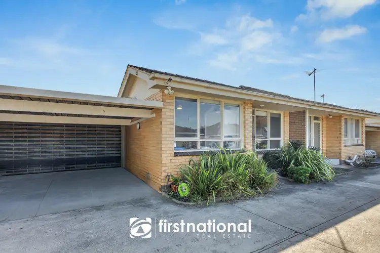 5/10 MacPherson Street