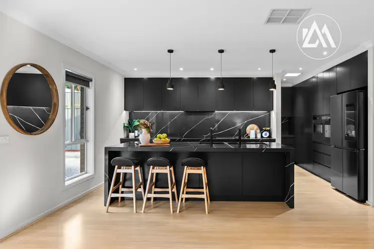 18B Woodland Mews