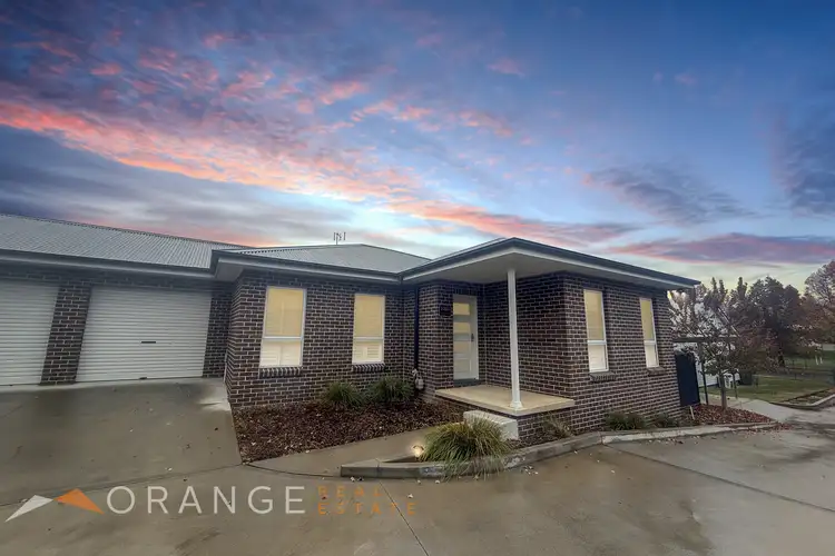 1/26a Cox Avenue