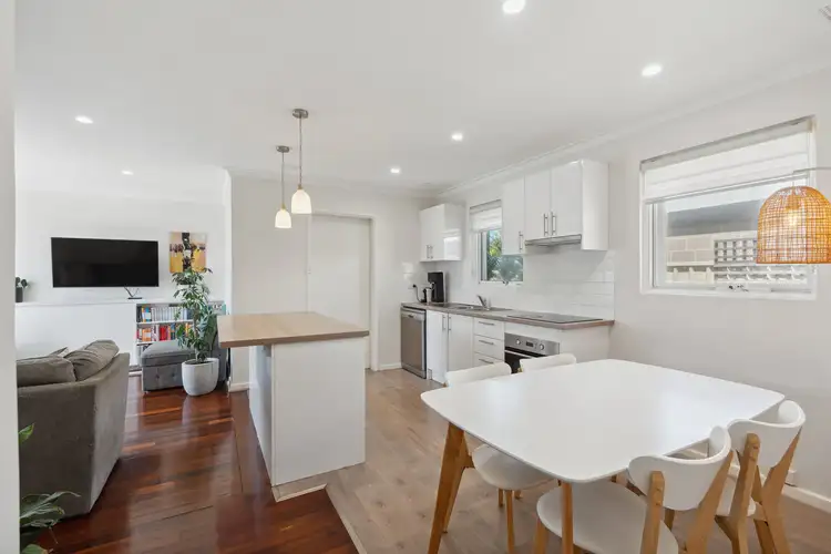 9 Redgum Street