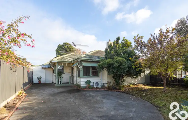17 Edmondson Street