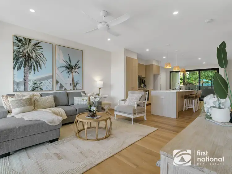 9/10 Dibbs Street