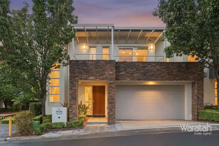34 Waterstone Crescent