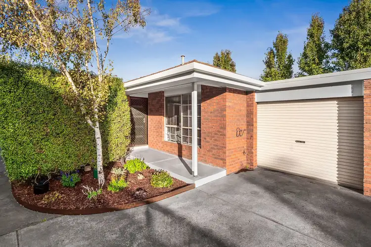 2/8 Bowlers Avenue