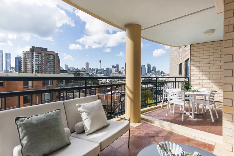 77/122 Saunders Street