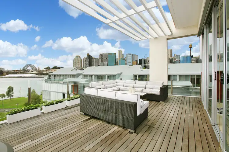 163/3 Darling Island Road
