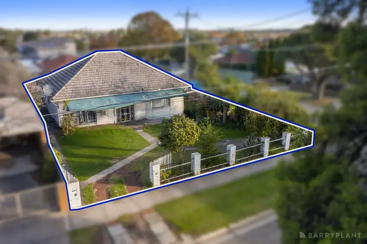 32 Agnes Street