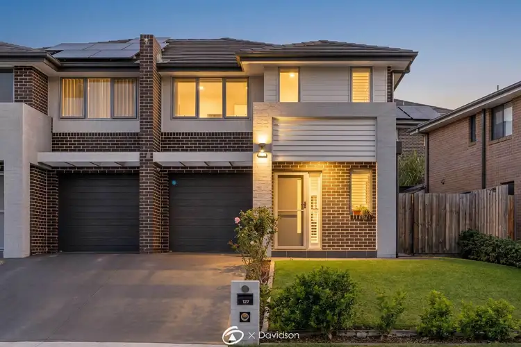 127 Ingleburn Gardens Drive