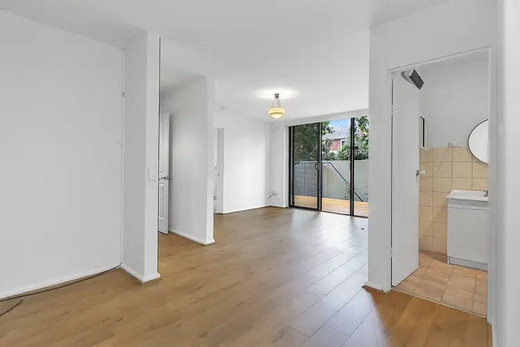 1/28 Pine Avenue