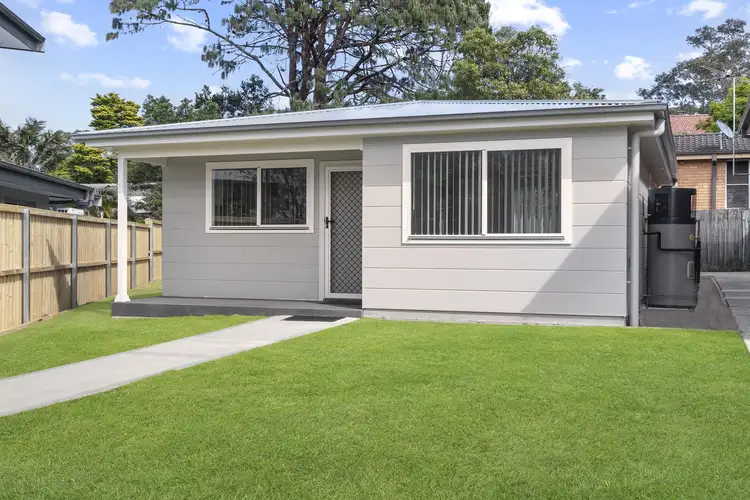 12A Lockhart Place