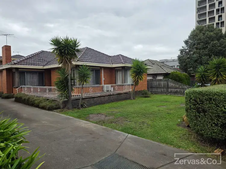 1/32 Murdo Road, Clayton VIC 3168