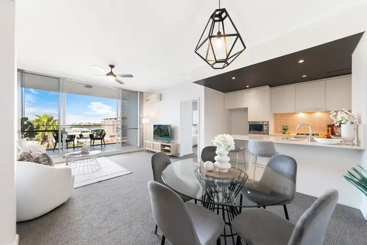 788/33 Hill Road