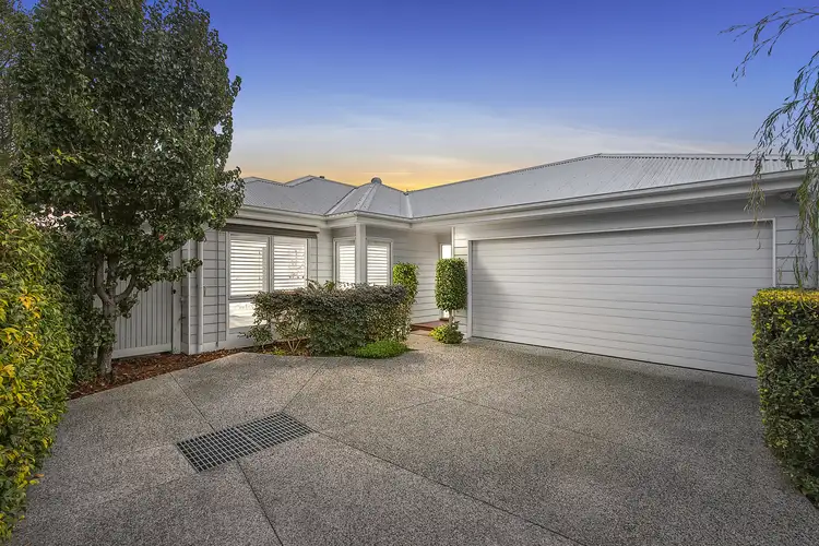 34A Woonton Street