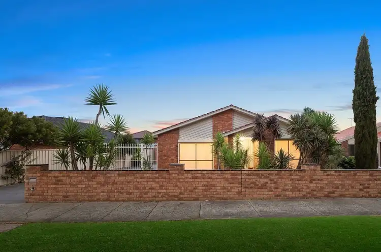 23 Prince Of Wales Avenue