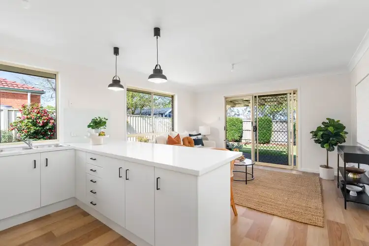 11 Parmenter Court