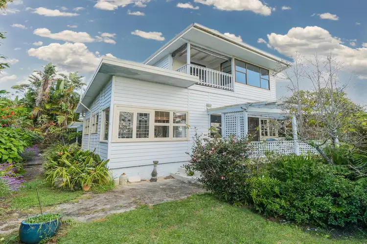 92 Essilia Street