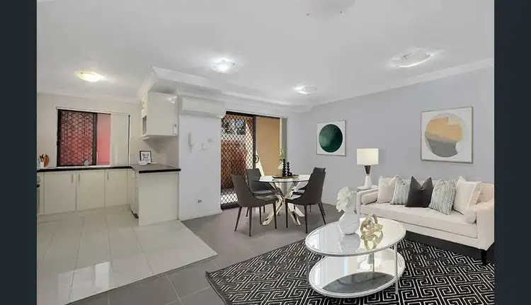 1/4 Bay Road