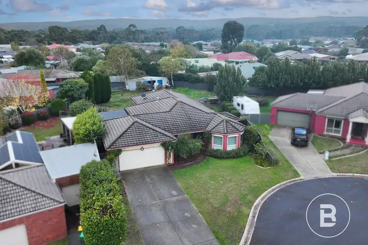 3 Castlebar Close