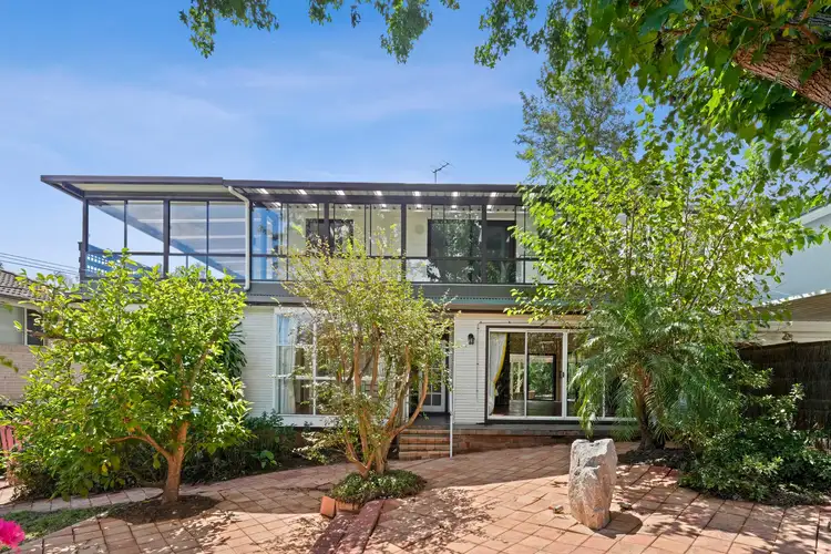19 Third Avenue
