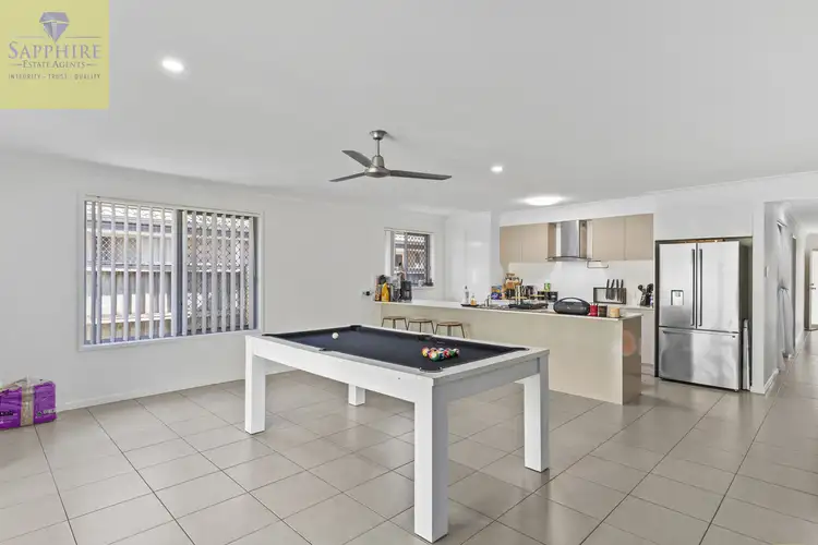 39 Grace Crescent