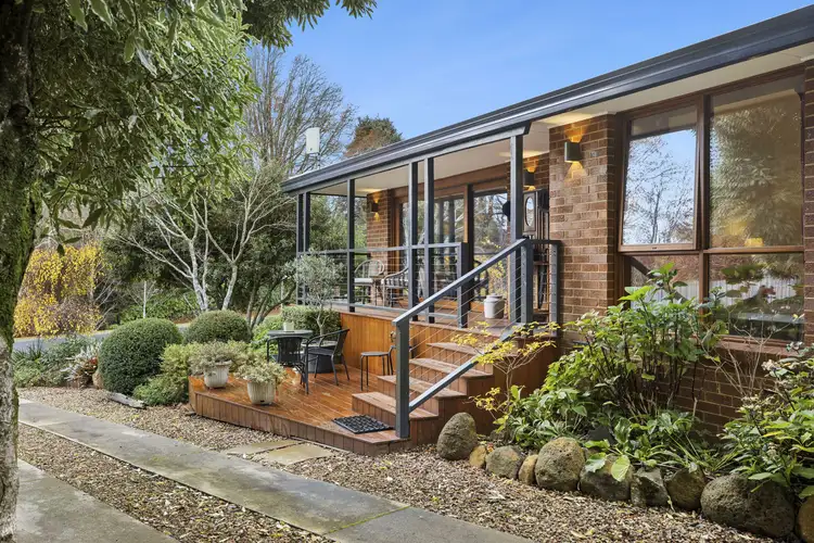 1 Bowen Street