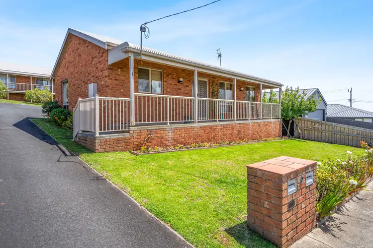 1/9 Holly Court