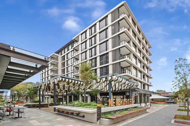 102/1 Young Street