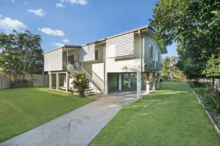 15 Laufer Street