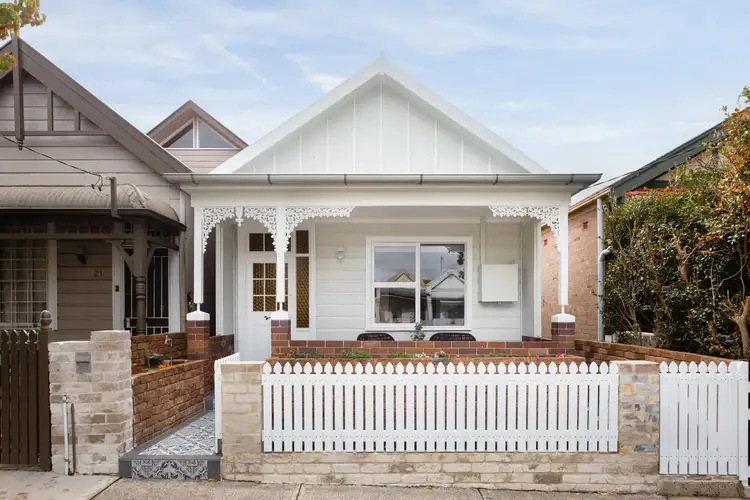19 Annesley Street