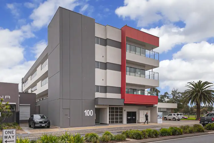 101/100 Churchill Road