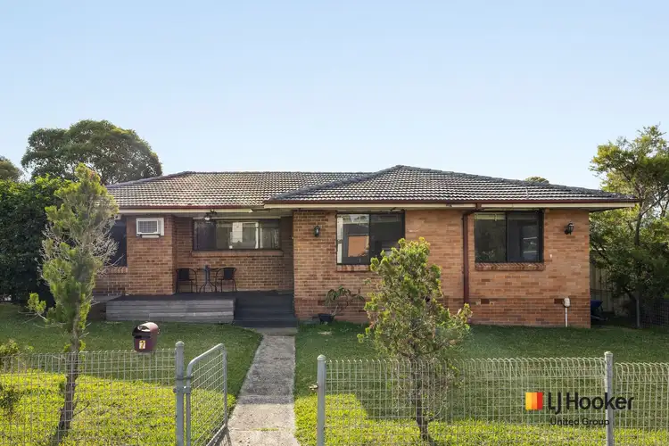 7 Burra Street, Busby NSW 2168