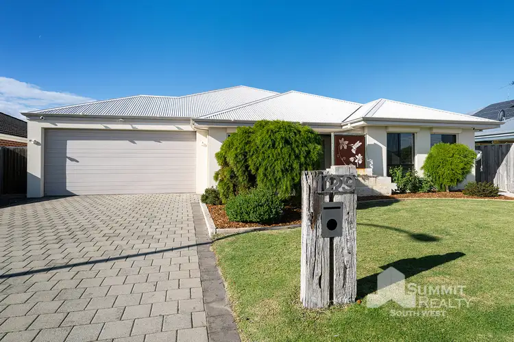 129 Macquarie Drive